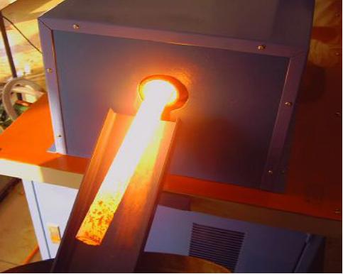 中頻感應(yīng)加熱爐http://www.gp94.cn/